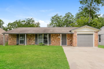 10902 Faircroft Dr Houston, TX 77048